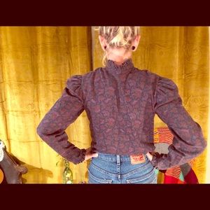 Vintage paisley long sleeve button up.